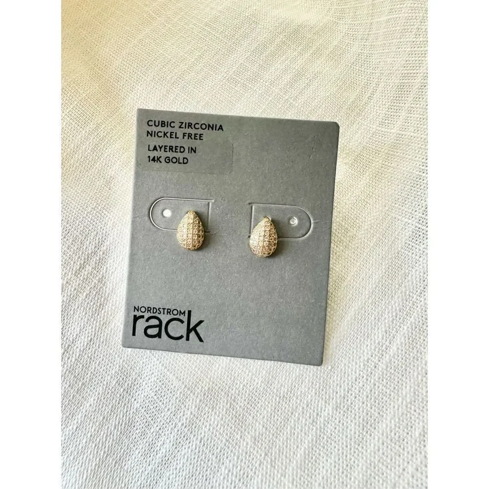 Nordstrom‘s cubic zirconia teardrop 14 karat gold stud earrings